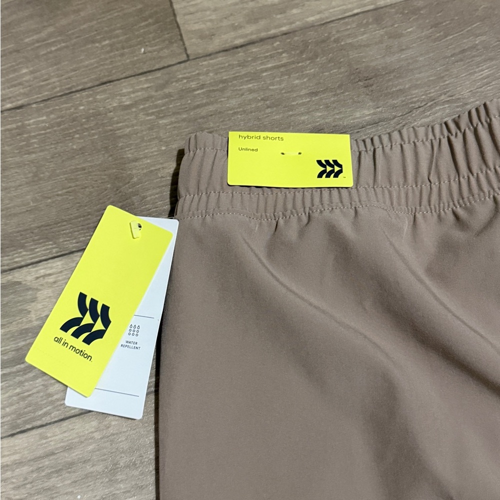 All in Motion Men's Pull On Elastic Waist Hybrid Shorts 6" Inseam Tan Size XL - Picture 10 of 10